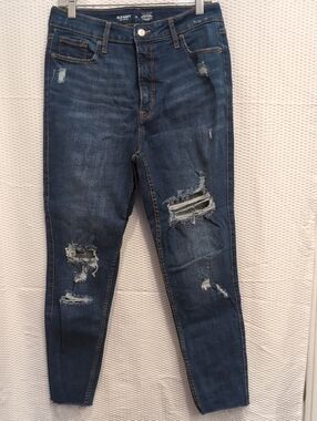Old Navy Extra High Rise 360° Stretch Rockstar Super Skinny Jeans